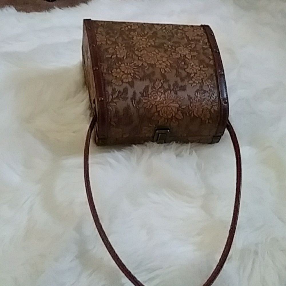 Pocket Book - image 7